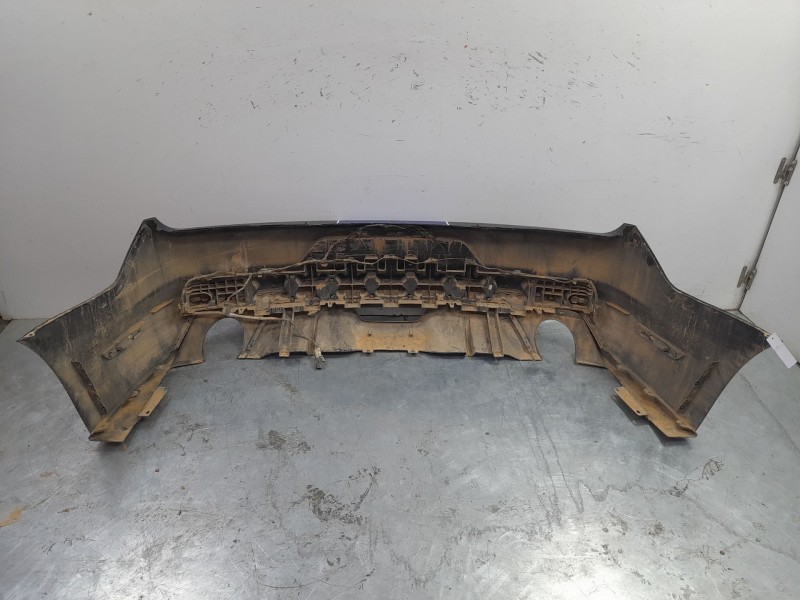 Recambio de paragolpes trasero para ford mustang gt referencia OEM IAM 2003235  