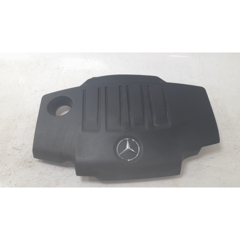 Recambio de tapa motor para mercedes-benz b-klasse (bm 247) b 200 d referencia OEM IAM A6540107610  