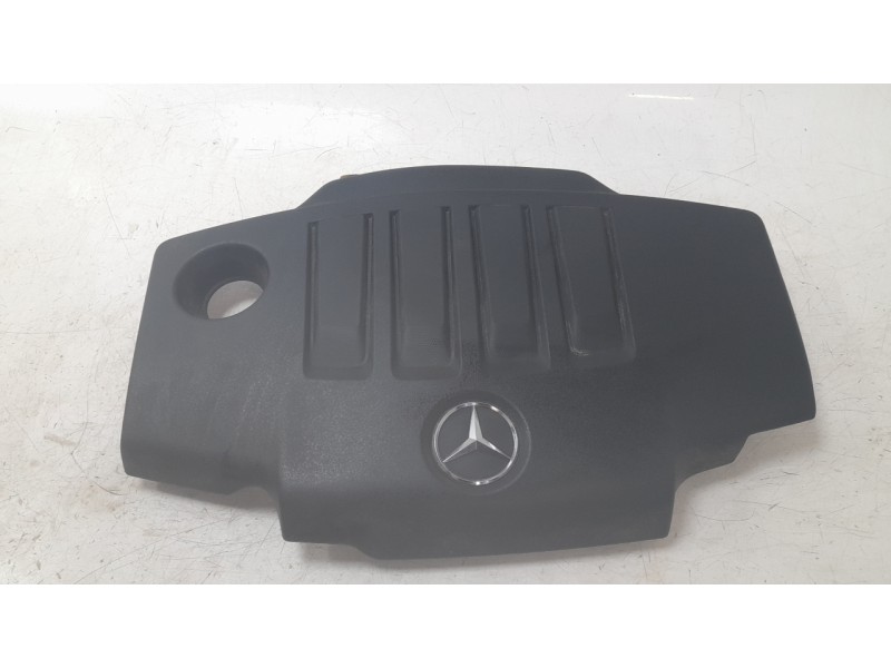 Recambio de tapa motor para mercedes-benz b-klasse (bm 247) b 200 d referencia OEM IAM A6540107610  
