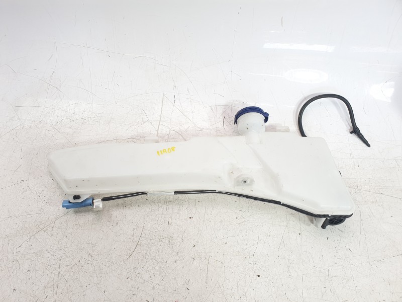 Recambio de deposito limpia para citroën c4 x e-shine referencia OEM IAM 9833870480  