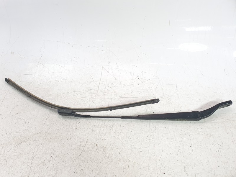 Recambio de brazo limpia delantero izquierdo para citroën c4 x e-shine referencia OEM IAM 9842761680  