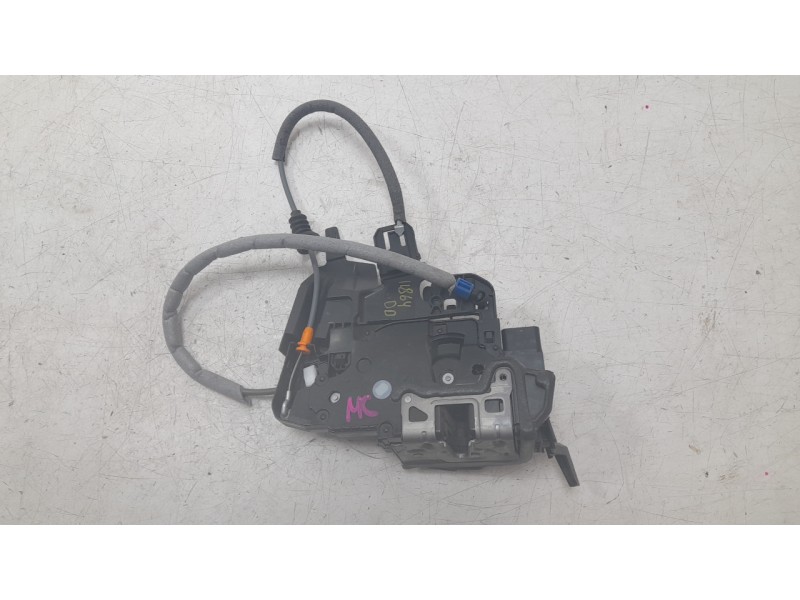 Recambio de cerradura puerta delantera derecha para mercedes-benz b-klasse (bm 247) b 200 d referencia OEM IAM 0997202402  