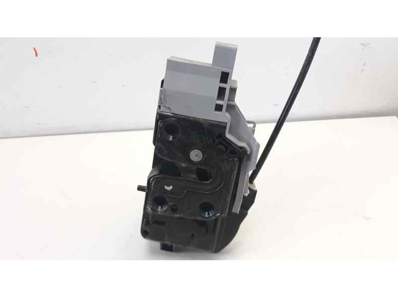 Recambio de cerradura puerta trasera derecha para hyundai i30 classic referencia OEM IAM 814202L000  