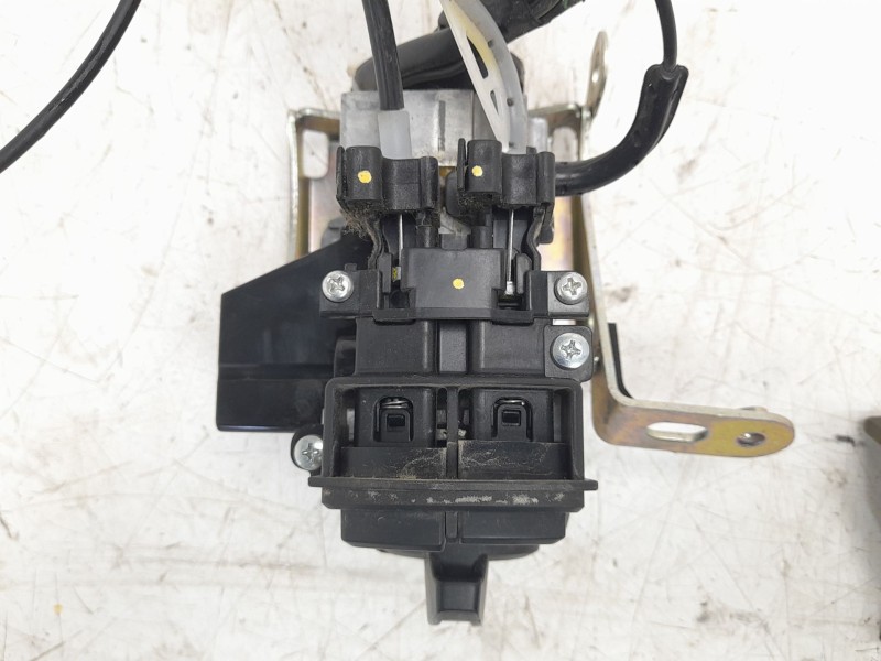 Recambio de conmutador de arranque para yamaha x-max 125 referencia OEM IAM B9YH25010000  