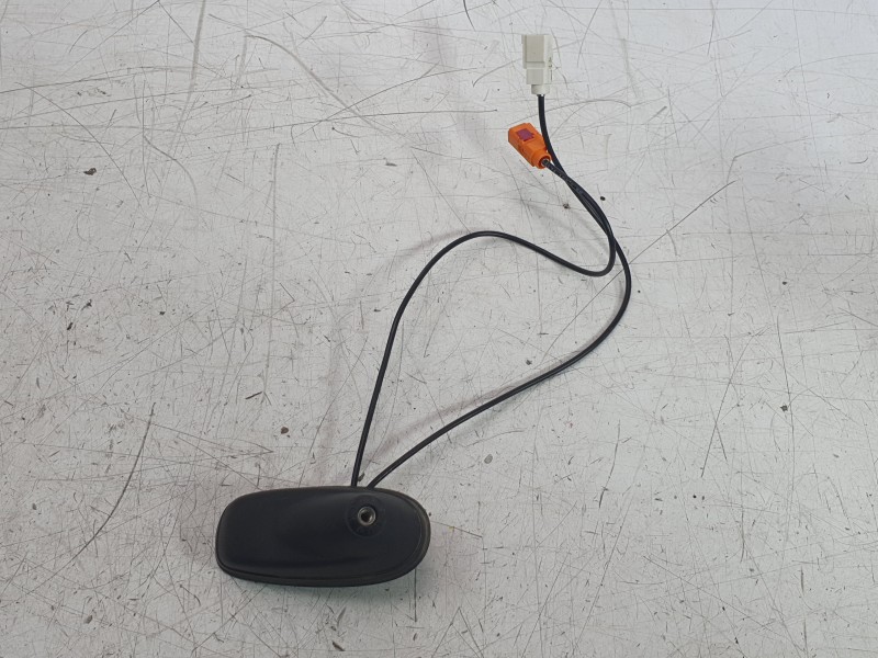 Recambio de antena para opel corsa f (p2jo) corsa-e (68) referencia OEM IAM 9819669580  