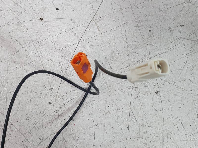Recambio de antena para opel corsa f (p2jo) corsa-e (68) referencia OEM IAM 9819669580  