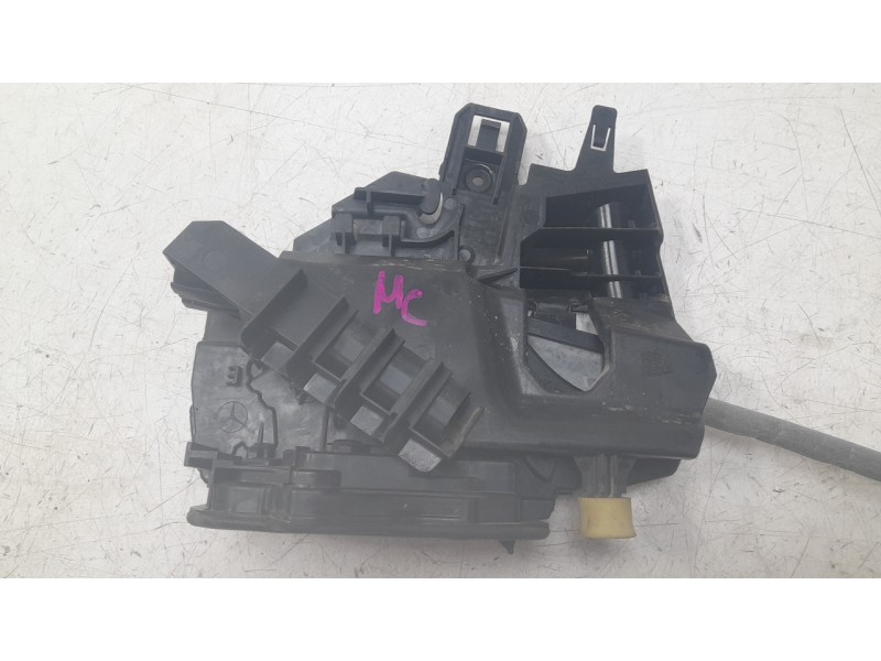 Recambio de cerradura puerta trasera derecha para mercedes-benz b-klasse (bm 247) b 200 d referencia OEM IAM 0997303301  