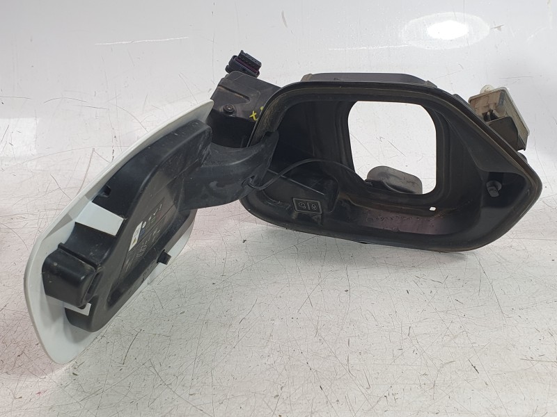 Recambio de tapa exterior combustible para opel corsa f (p2jo) corsa-e (68) referencia OEM IAM 9829332380  