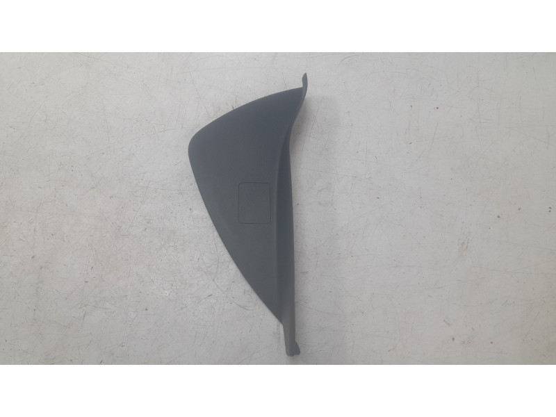 Recambio de moldura para mercedes-benz b-klasse (bm 247) b 200 d referencia OEM IAM A2476891000  