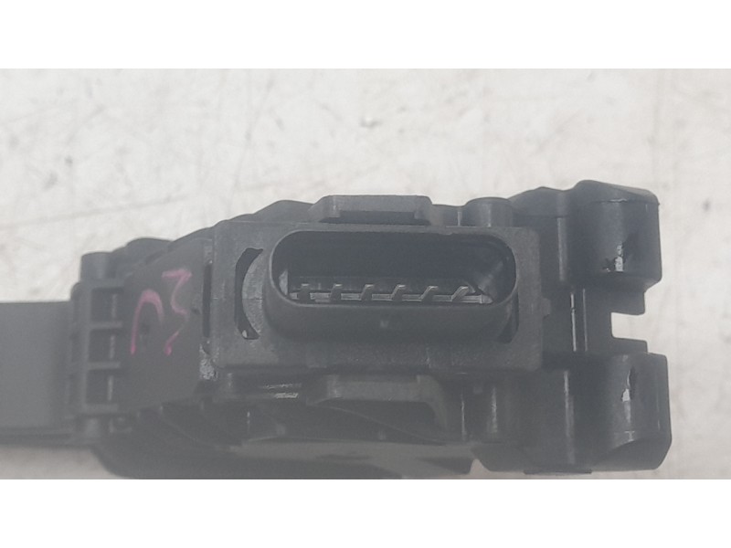 Recambio de potenciometro pedal para mercedes-benz b-klasse (bm 247) b 200 d referencia OEM IAM A1773001900  