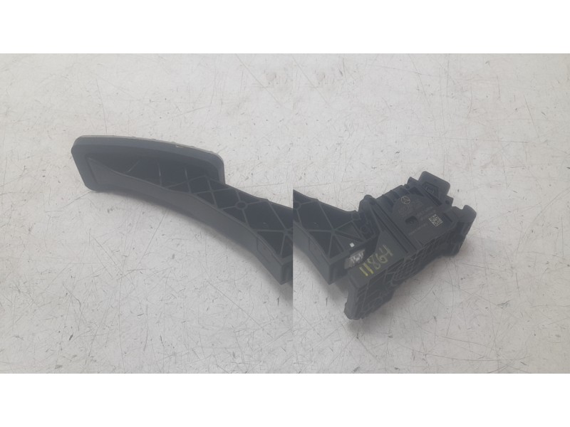 Recambio de potenciometro pedal para mercedes-benz b-klasse (bm 247) b 200 d referencia OEM IAM A1773001900  