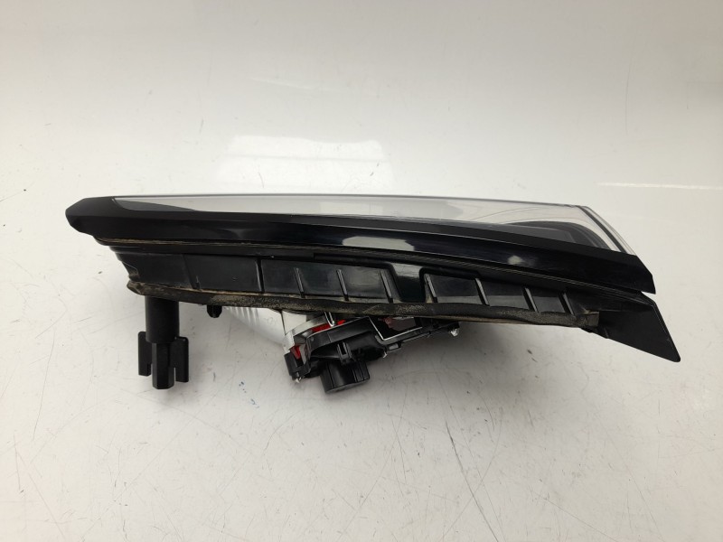 Recambio de piloto trasero izquierdo interior para opel crossland x / crossland (p17, p2qo) 1.2 (75) referencia OEM IAM 39235953