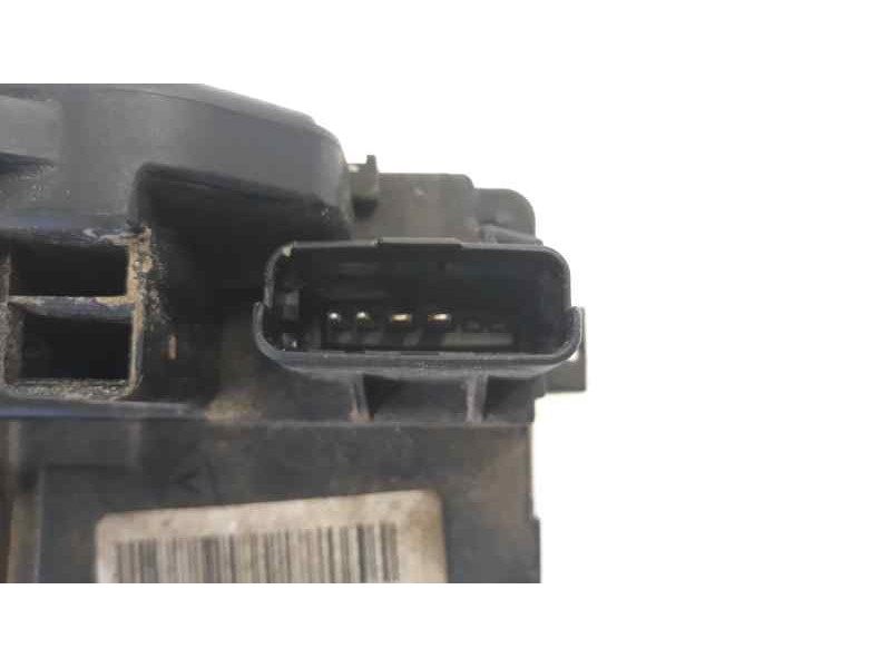 Recambio de cerradura puerta trasera derecha para hyundai i30 classic referencia OEM IAM 814202L000  