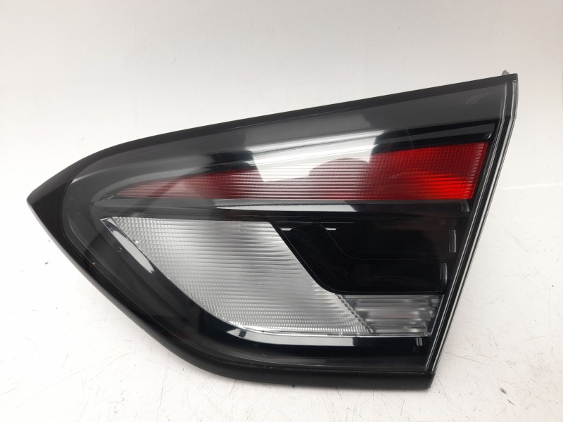 Recambio de piloto trasero derecho interior para opel crossland x / crossland (p17, p2qo) 1.2 (75) referencia OEM IAM 39235954  