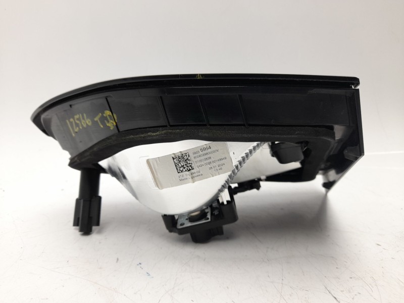 Recambio de piloto trasero derecho interior para opel crossland x / crossland (p17, p2qo) 1.2 (75) referencia OEM IAM 39235954  