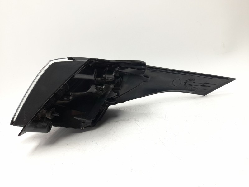 Recambio de piloto trasero izquierdo para opel crossland x / crossland (p17, p2qo) 1.2 (75) referencia OEM IAM YQ00766980  