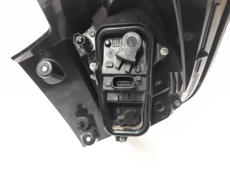 Recambio de piloto trasero izquierdo para opel crossland x / crossland (p17, p2qo) 1.2 (75) referencia OEM IAM YQ00766980  