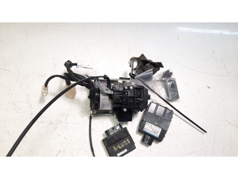 Recambio de conmutador de arranque para yamaha x-max x-max 300 (sh14) referencia OEM IAM BL1H25010000  
