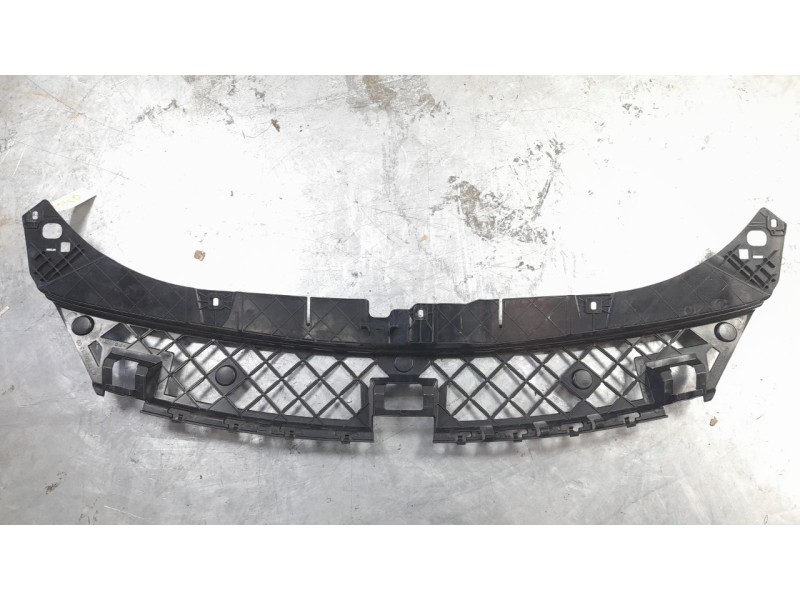 Recambio de moldura para mercedes-benz clase a (bm 177) a 200 (177.087) referencia OEM IAM A1778851300  