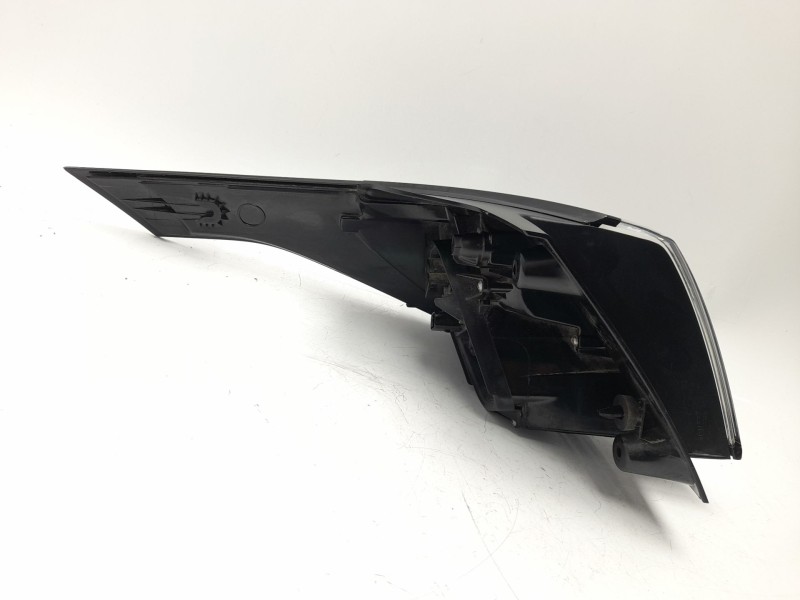 Recambio de piloto trasero derecho para opel crossland x / crossland (p17, p2qo) 1.2 (75) referencia OEM IAM YQ00767080  
