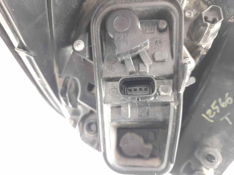 Recambio de piloto trasero derecho para opel crossland x / crossland (p17, p2qo) 1.2 (75) referencia OEM IAM YQ00767080  