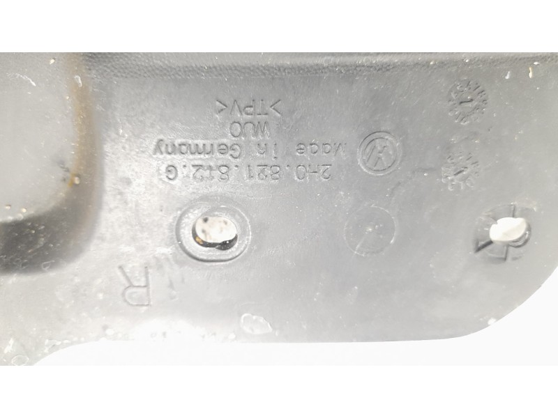 Recambio de guardabarros trasero para volkswagen amarok referencia OEM IAM 2H0821812G  