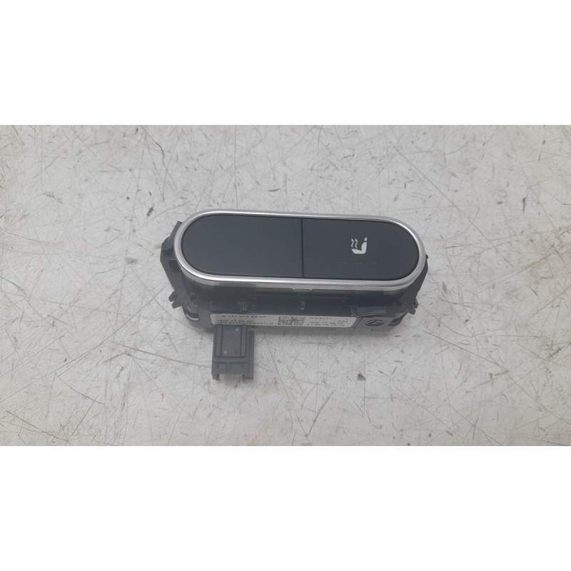 Recambio de interruptor para mercedes-benz b-klasse (bm 247) b 200 d referencia OEM IAM A1779056800  