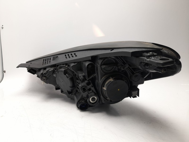 Recambio de faro derecho para hyundai tucson kosmo 4wd referencia OEM IAM   