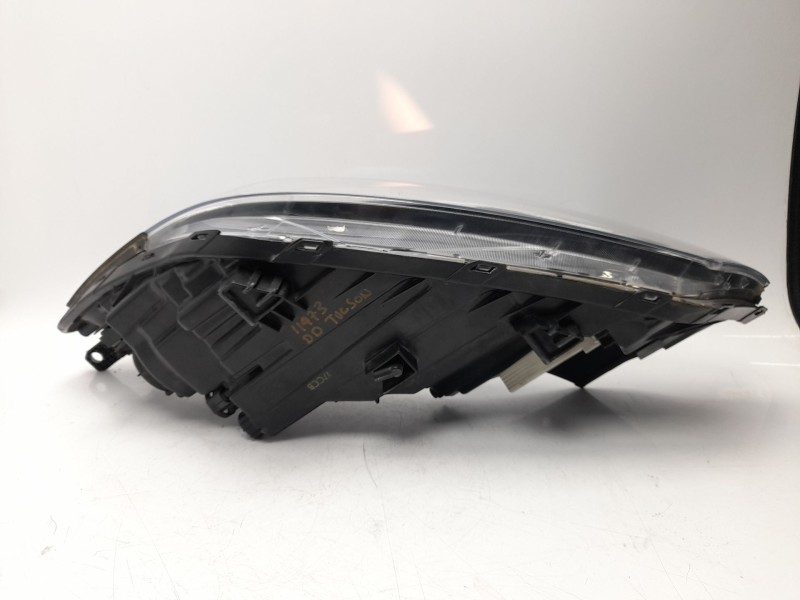 Recambio de faro derecho para hyundai tucson kosmo 4wd referencia OEM IAM   