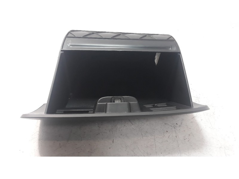 Recambio de guantera para renault clio iv 1.5 dci diesel fap referencia OEM IAM 681085851R  