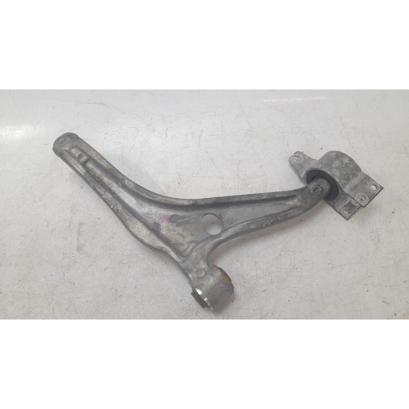 Recambio de brazo suspension inferior delantero izquierdo para mercedes-benz eqb (x243) eqb 250+ (243.602) referencia OEM IAM 24
