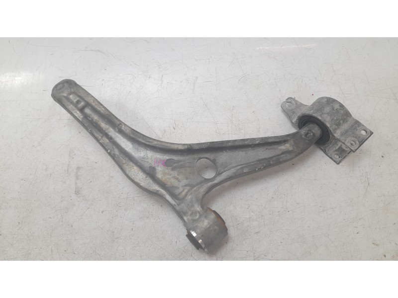 Recambio de brazo suspension inferior delantero izquierdo para mercedes-benz eqb (x243) eqb 250+ (243.602) referencia OEM IAM 24