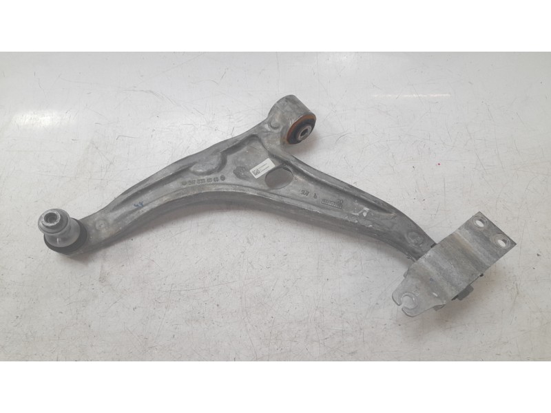 Recambio de brazo suspension inferior delantero izquierdo para mercedes-benz eqb (x243) eqb 250+ (243.602) referencia OEM IAM 24