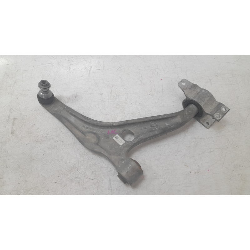 Recambio de brazo suspension inferior delantero derecho para mercedes-benz eqb (x243) eqb 250+ (243.602) referencia OEM IAM 2473