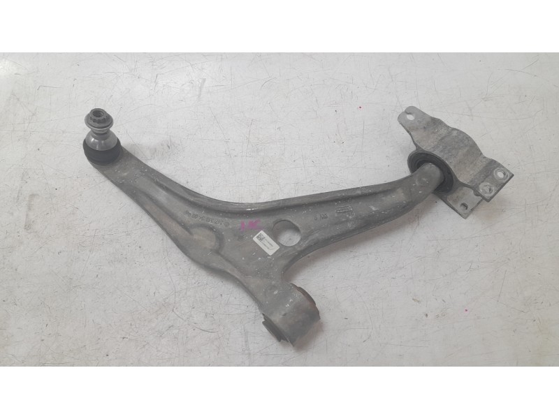 Recambio de brazo suspension inferior delantero derecho para mercedes-benz eqb (x243) eqb 250+ (243.602) referencia OEM IAM 2473