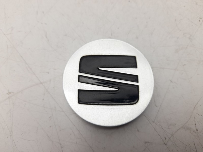 Recambio de tapacubos para seat leon (kl1, klg) 1.0 tsi referencia OEM IAM 5FA601171  
