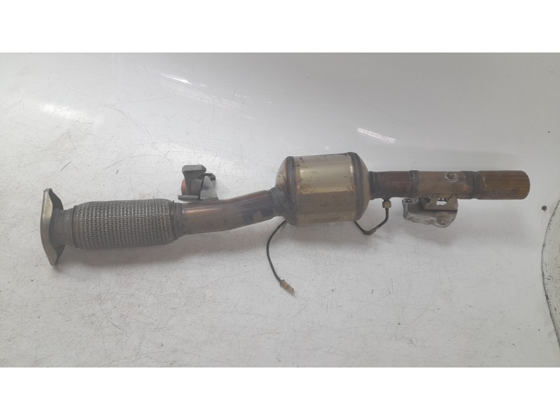 Recambio de catalizador para mercedes-benz b-klasse (bm 247) b 200 d referencia OEM IAM A1774903902  