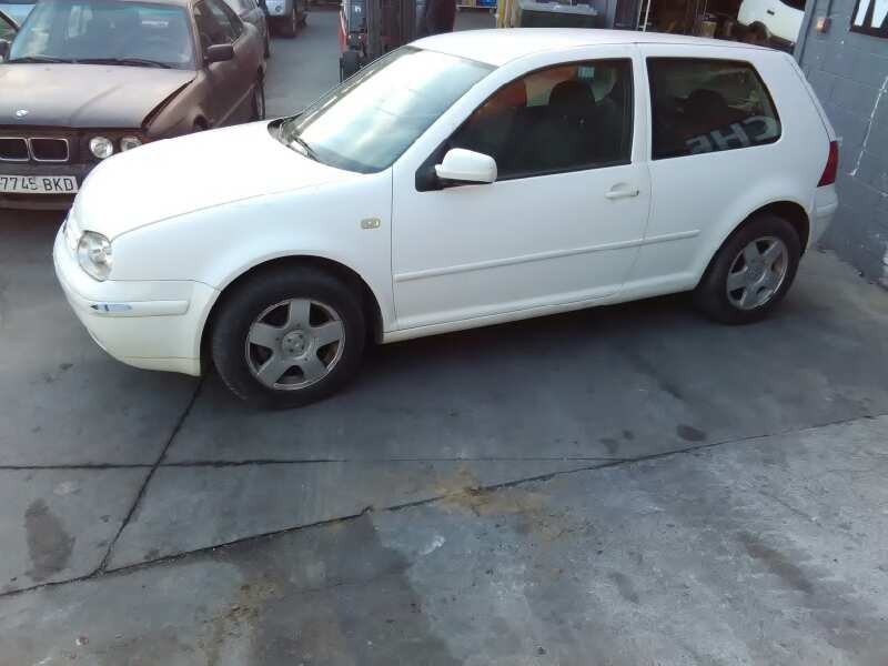 volkswagen golf iv berlina (1j1) del año 2000