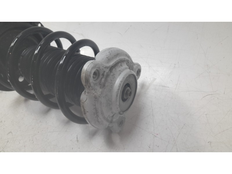 Recambio de amortiguador delantero izquierdo para mercedes-benz b-klasse (bm 247) b 200 d referencia OEM IAM A1773209400 8014040