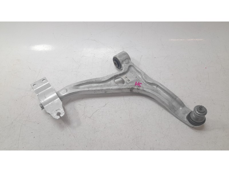 Recambio de brazo suspension inferior delantero izquierdo para mercedes-benz b-klasse (bm 247) b 200 d referencia OEM IAM 247333