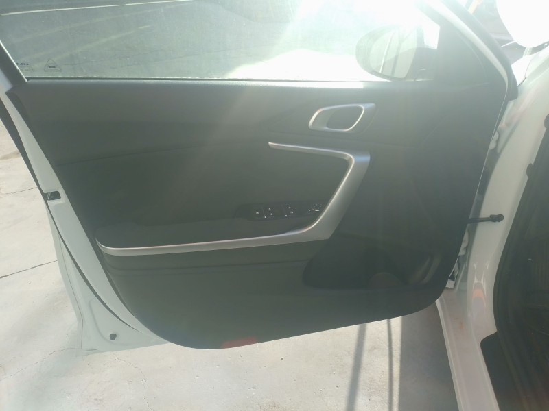 Recambio de juego asientos completo para kia ceed (cd) 1.0 t-gdi referencia OEM IAM   