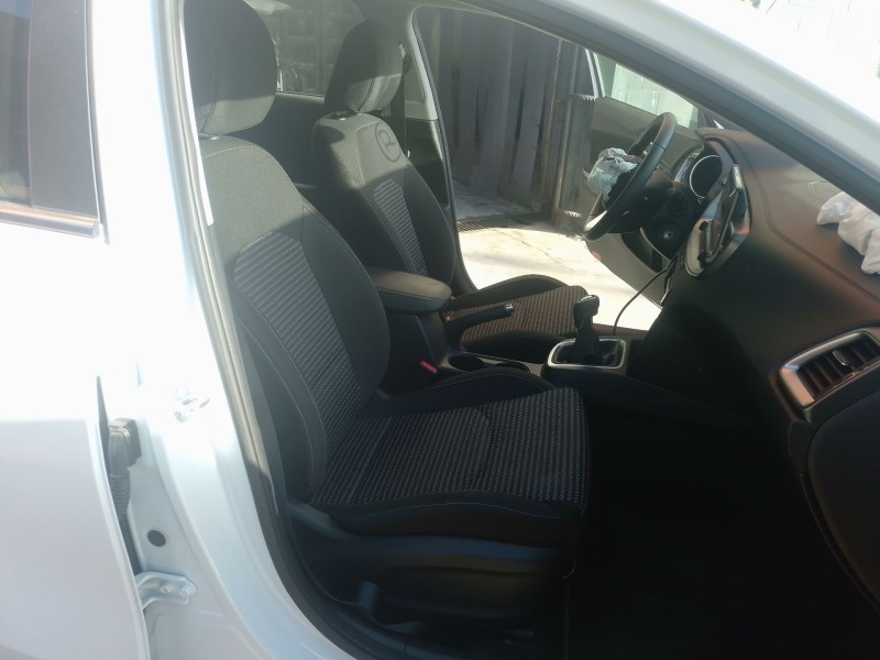 Recambio de juego asientos completo para kia ceed (cd) 1.0 t-gdi referencia OEM IAM   
