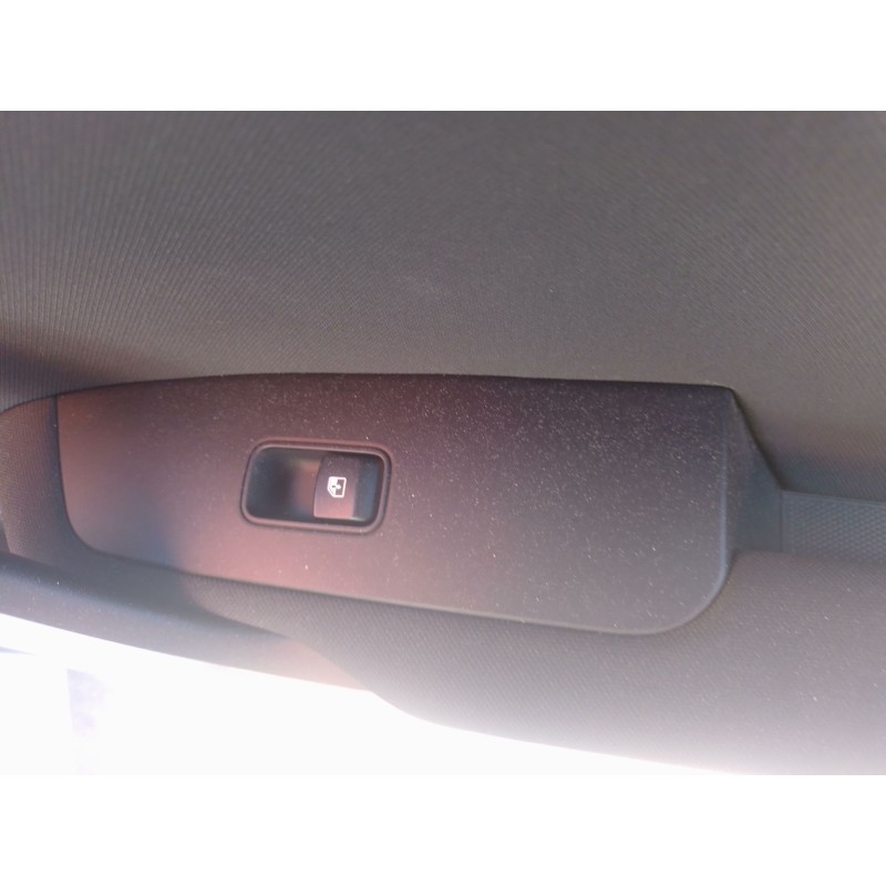Recambio de mando elevalunas delantero derecho para kia ceed (cd) 1.0 t-gdi referencia OEM IAM   