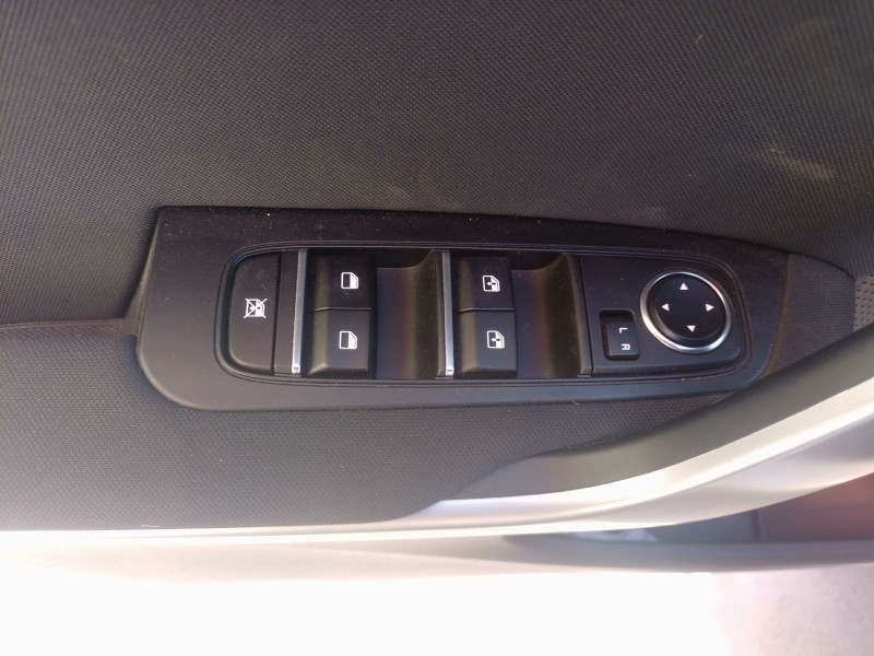 Recambio de mando elevalunas delantero izquierdo para kia ceed (cd) 1.0 t-gdi referencia OEM IAM   