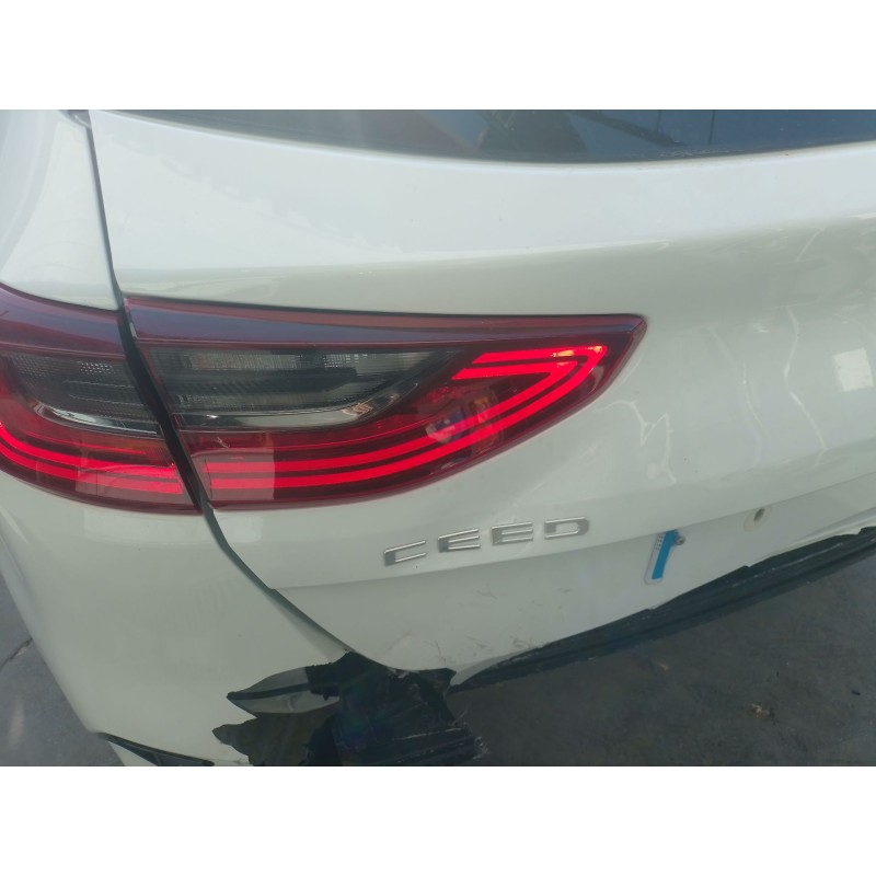 Recambio de piloto trasero izquierdo interior para kia ceed (cd) 1.0 t-gdi referencia OEM IAM   