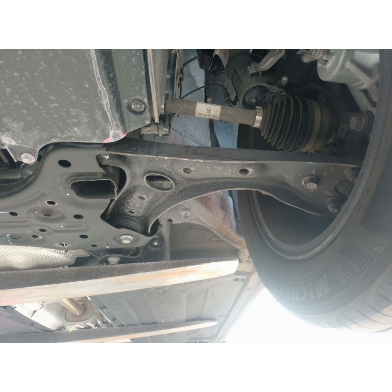 Recambio de brazo suspension inferior delantero izquierdo para kia ceed (cd) 1.0 t-gdi referencia OEM IAM   