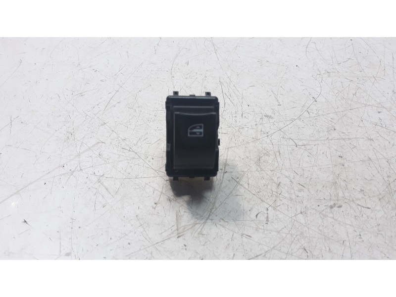 Recambio de mando elevalunas delantero derecho para renault clio iv 1.5 dci diesel fap referencia OEM IAM 254218614R  