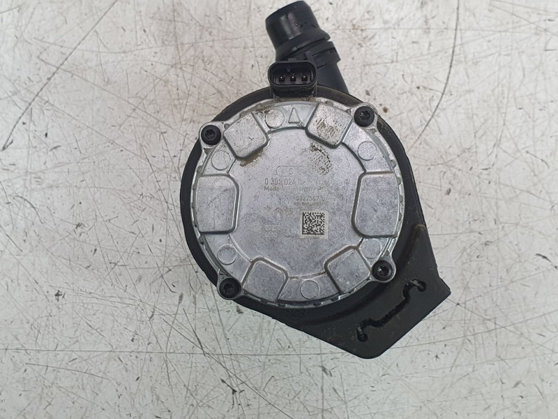 Recambio de bomba agua para opel corsa f (p2jo) corsa-e (68) referencia OEM IAM 9827567880 0392024023 