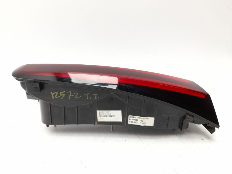 Recambio de piloto trasero izquierdo interior para fiat tipo station wagon (356_, 357_) 1.3 d (356wxh1a) referencia OEM IAM 5215