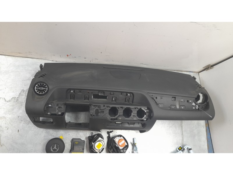 Recambio de kit airbag para mercedes-benz b-klasse (bm 247) b 200 d referencia OEM IAM 24768033009051  